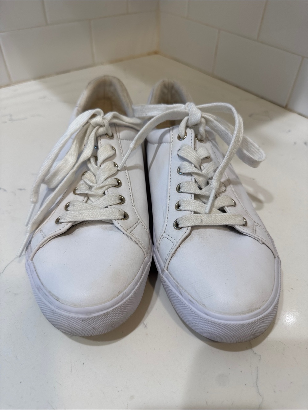 Nine West White Leather Lace-Up Sneakers Size: 7.5